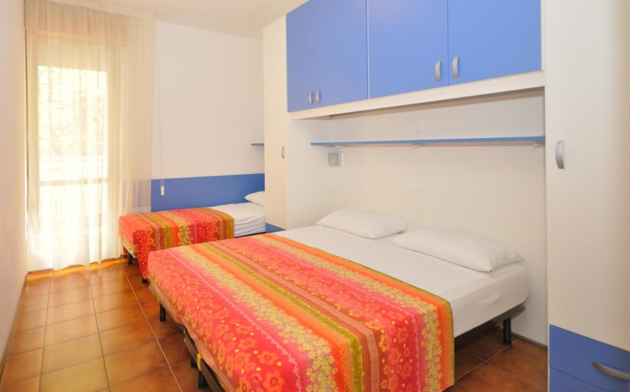 Condominio Tiziano B Bibione Buitenkant foto
